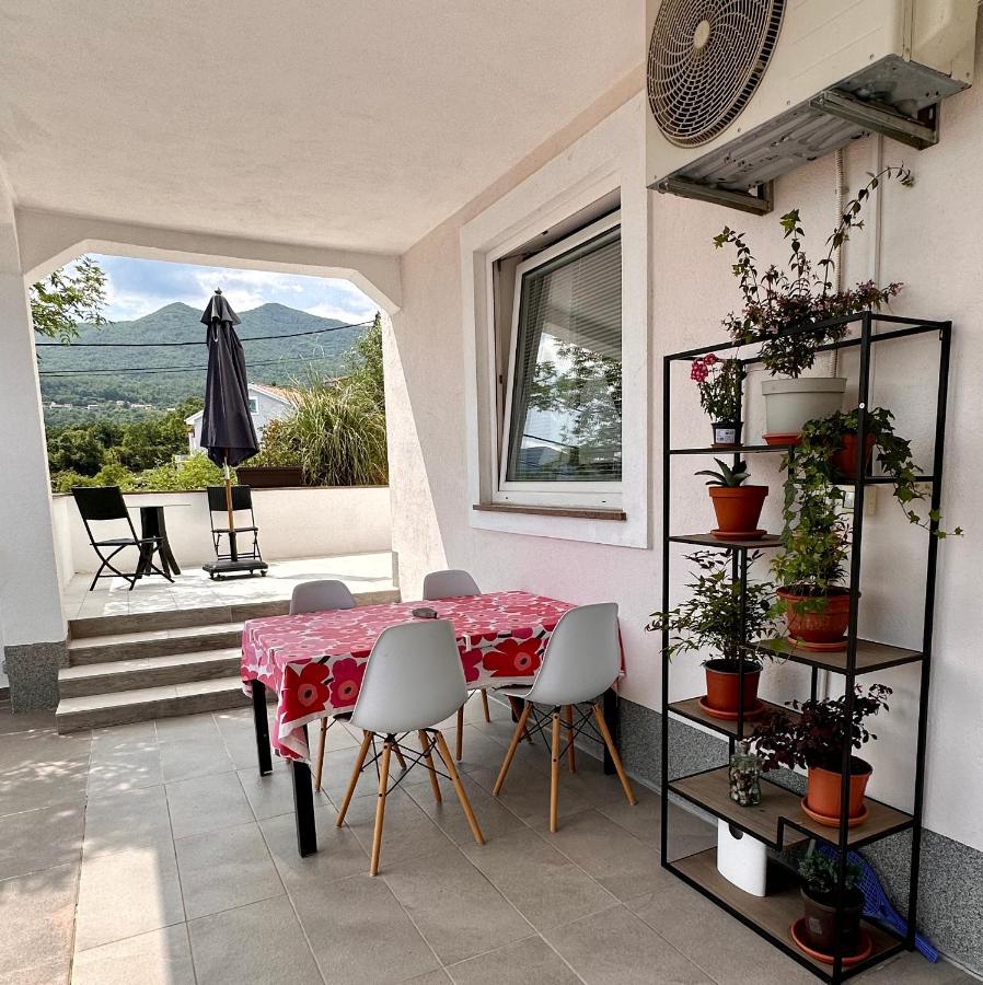 Dreamtime - One Badroom And 1 Livingroom Apartment Veprinac Exterior photo